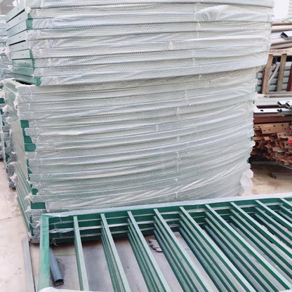 YICHANG Dark green guardrail